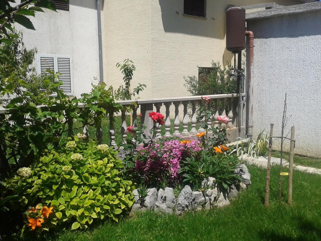 Apartment And Rooms Markovic Senj  Phòng bức ảnh
