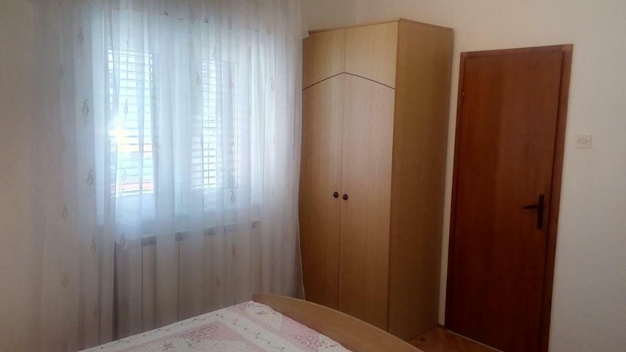 Apartment And Rooms Markovic Senj  Ngoại thất bức ảnh